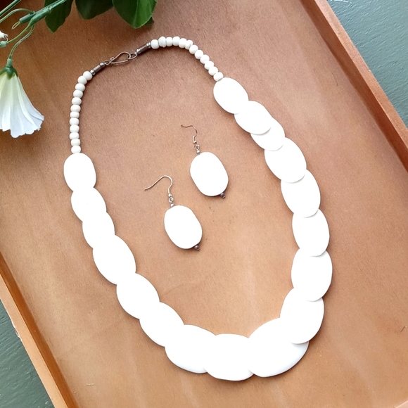 2PC Beautiful Pendant Bead Necklace and Earrings Set - Picture 4 of 10